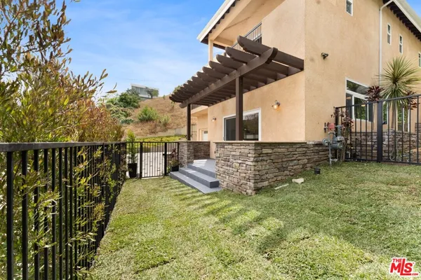 $7,100 | 1630 Bridgeport Drive, Los Angeles, CA 90065