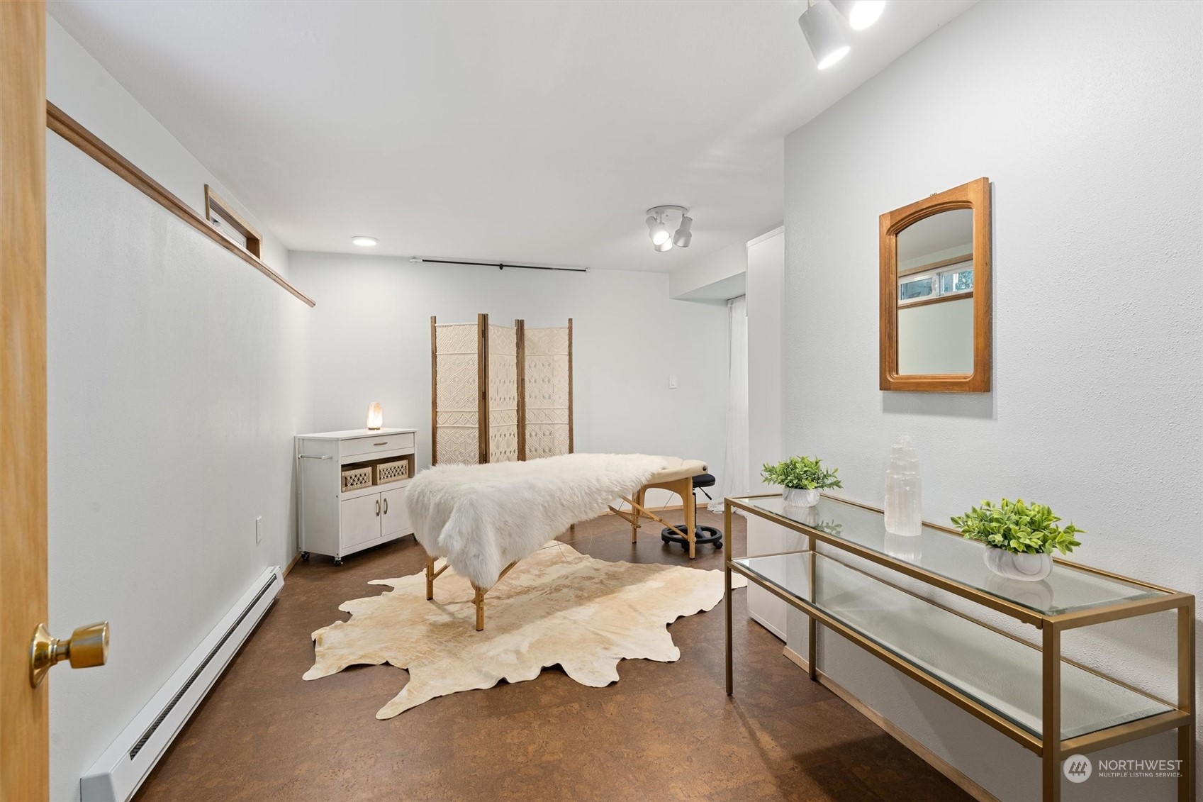 3616 Southwest 112th Street Seattle, WA 98146 - Photo 30 of 40 a living room with furniture