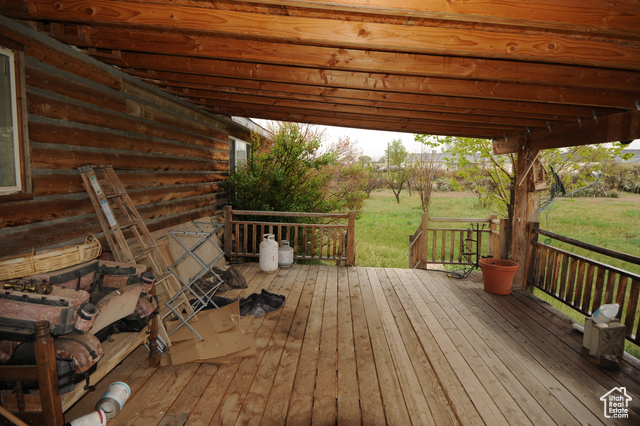 580 East 400 North Spring City, UT 84662 - Photo 32 of 40 View of deck