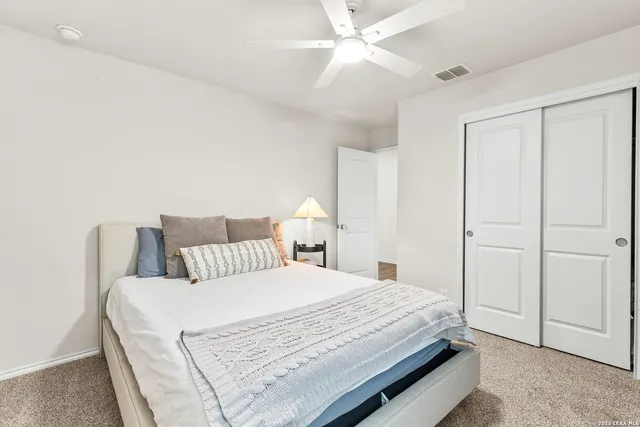 $2,200 | 14106 Llano, San Antonio, TX 78253