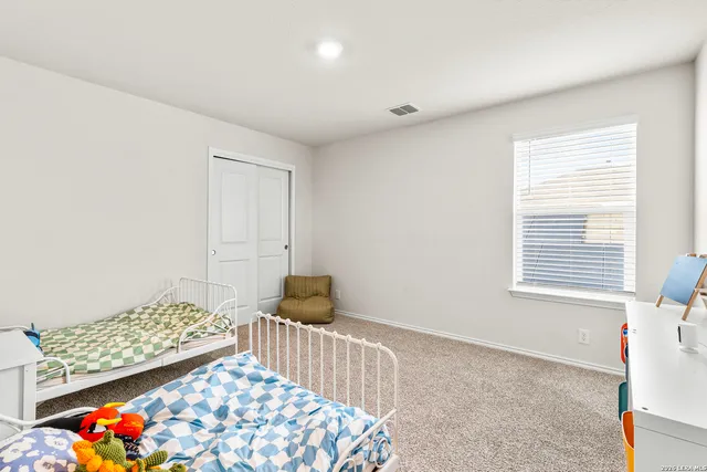 $2,200 | 14106 Llano, San Antonio, TX 78253