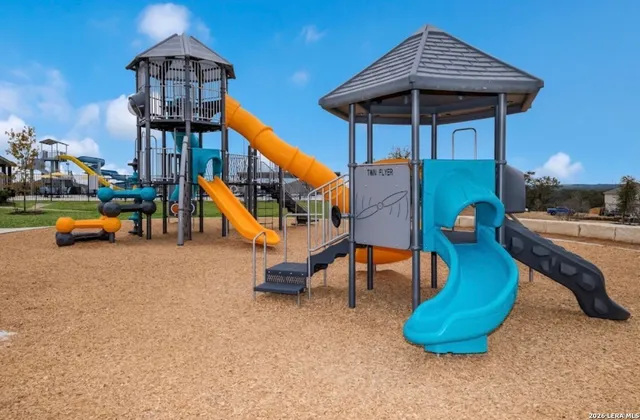 $2,200 | 14106 Llano, San Antonio, TX 78253