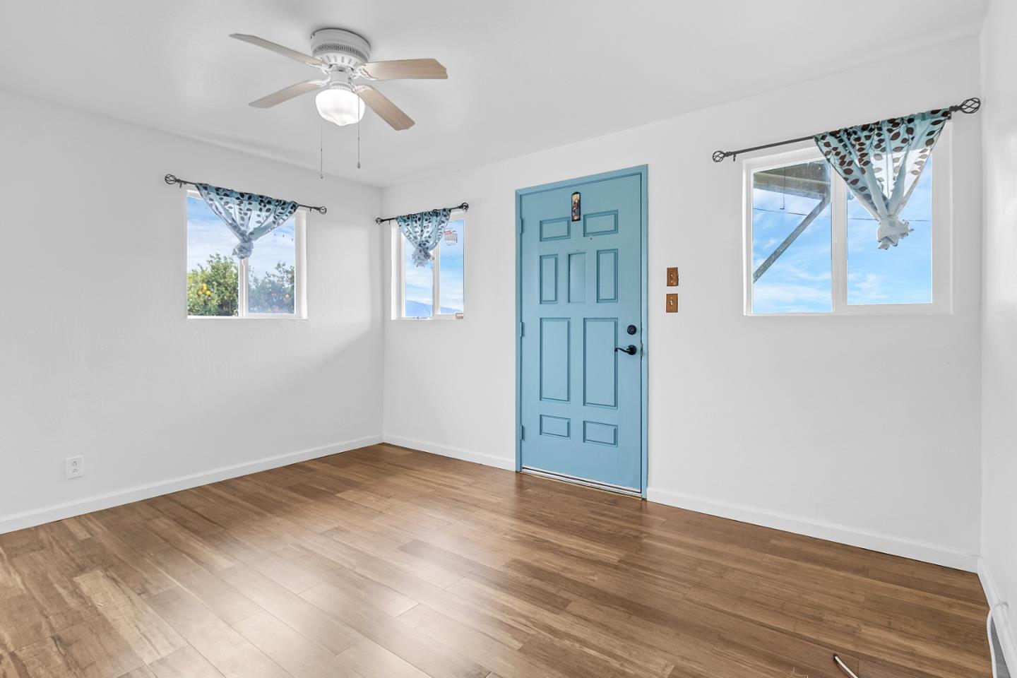 25540 Payson Street Chualar, CA 93925 - Photo 8 of 31 a view of empty room with wooden floor