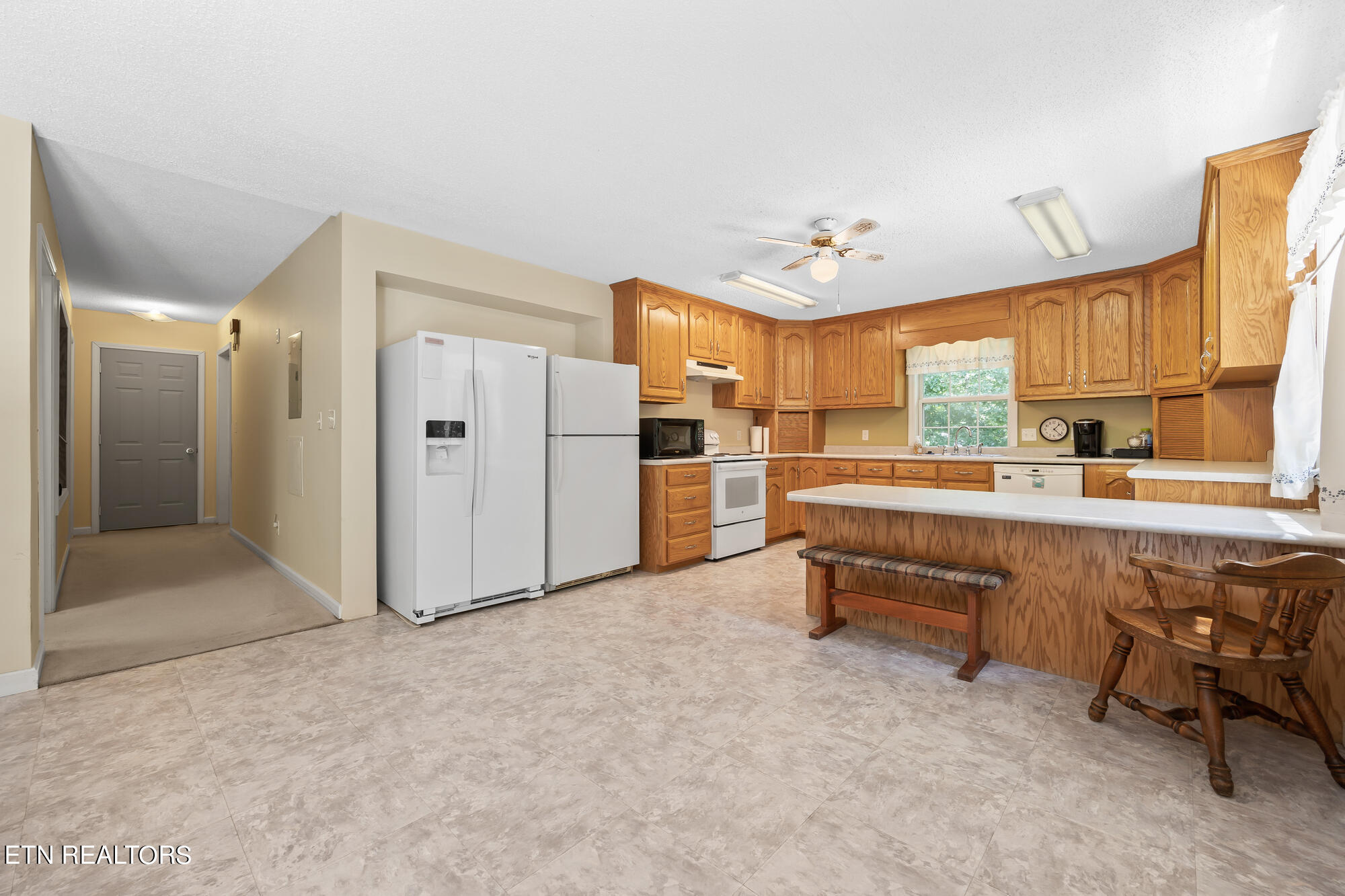 263 Spruce Loop Crossville, TN 38555 - Photo 26 of 35 Kitchen
