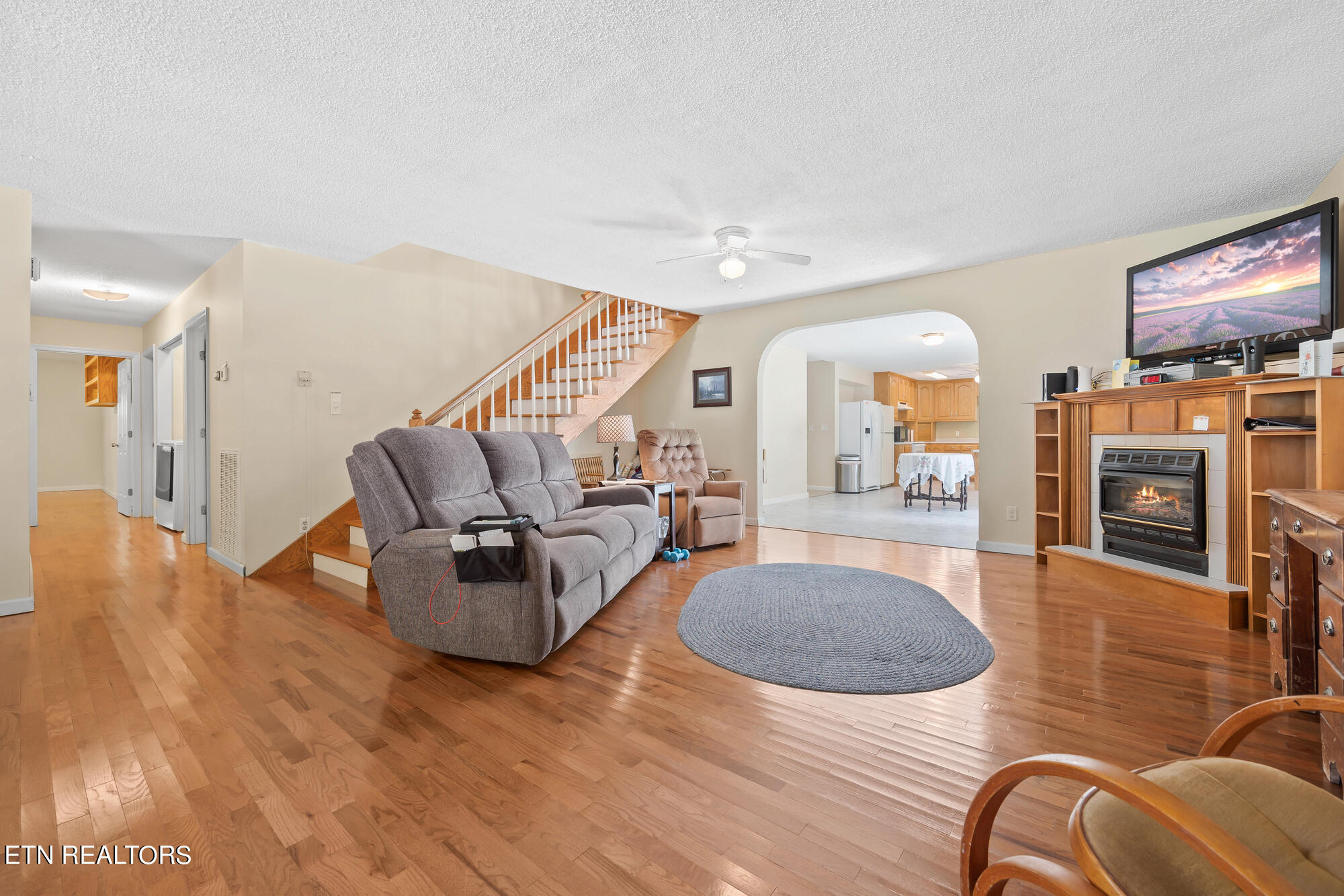 263 Spruce Loop Crossville, TN 38555 - Photo 29 of 35 LR to Dining