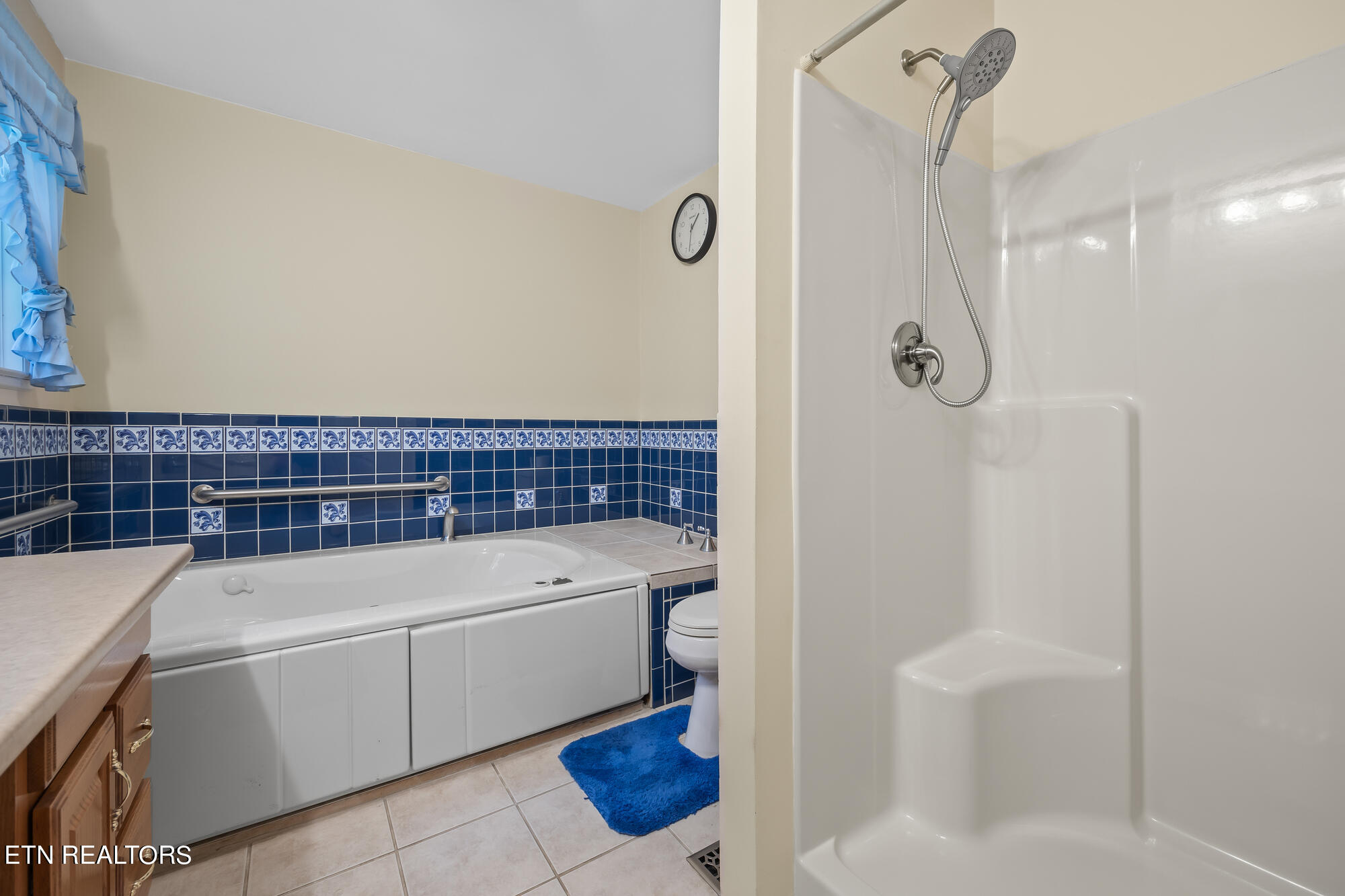 263 Spruce Loop Crossville, TN 38555 - Photo 33 of 35 Master Walk in Shower