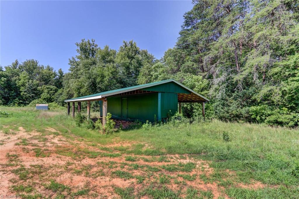 260 Lindsey Road Reidsville, NC 27320 - Photo 4 of 7 Gallery Image 4