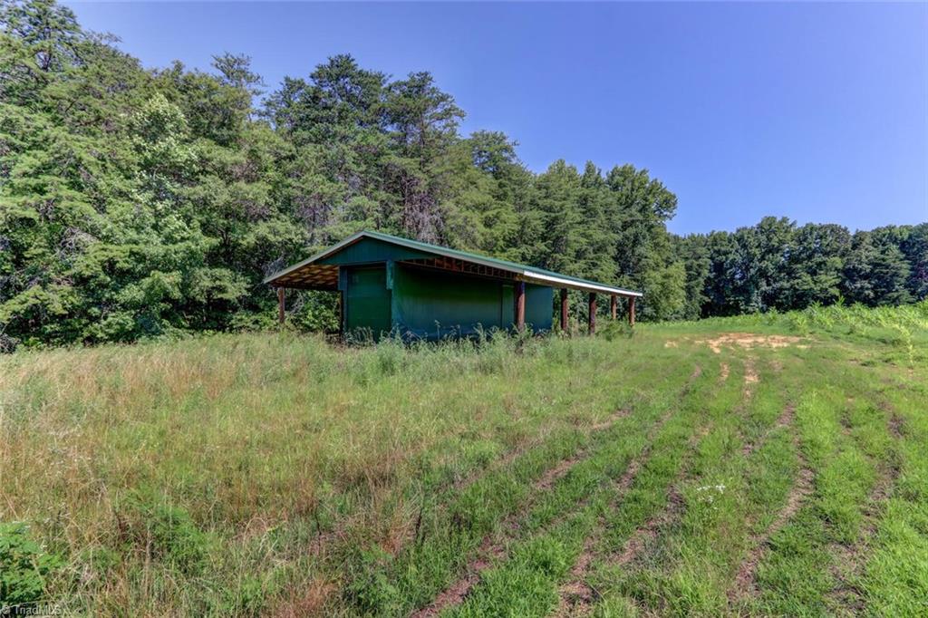 260 Lindsey Road Reidsville, NC 27320 - Photo 6 of 7 Gallery Image 6