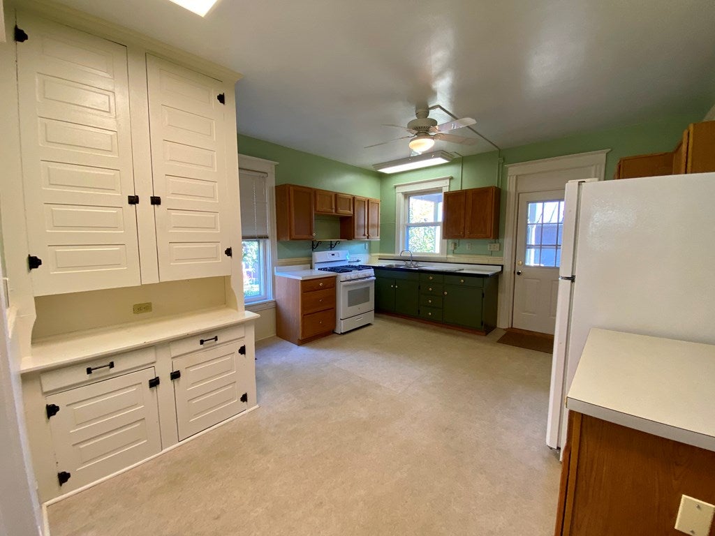 2111 Pennington Road Tyrone, PA 16686 - Photo 9 of 29 Gallery Image 9