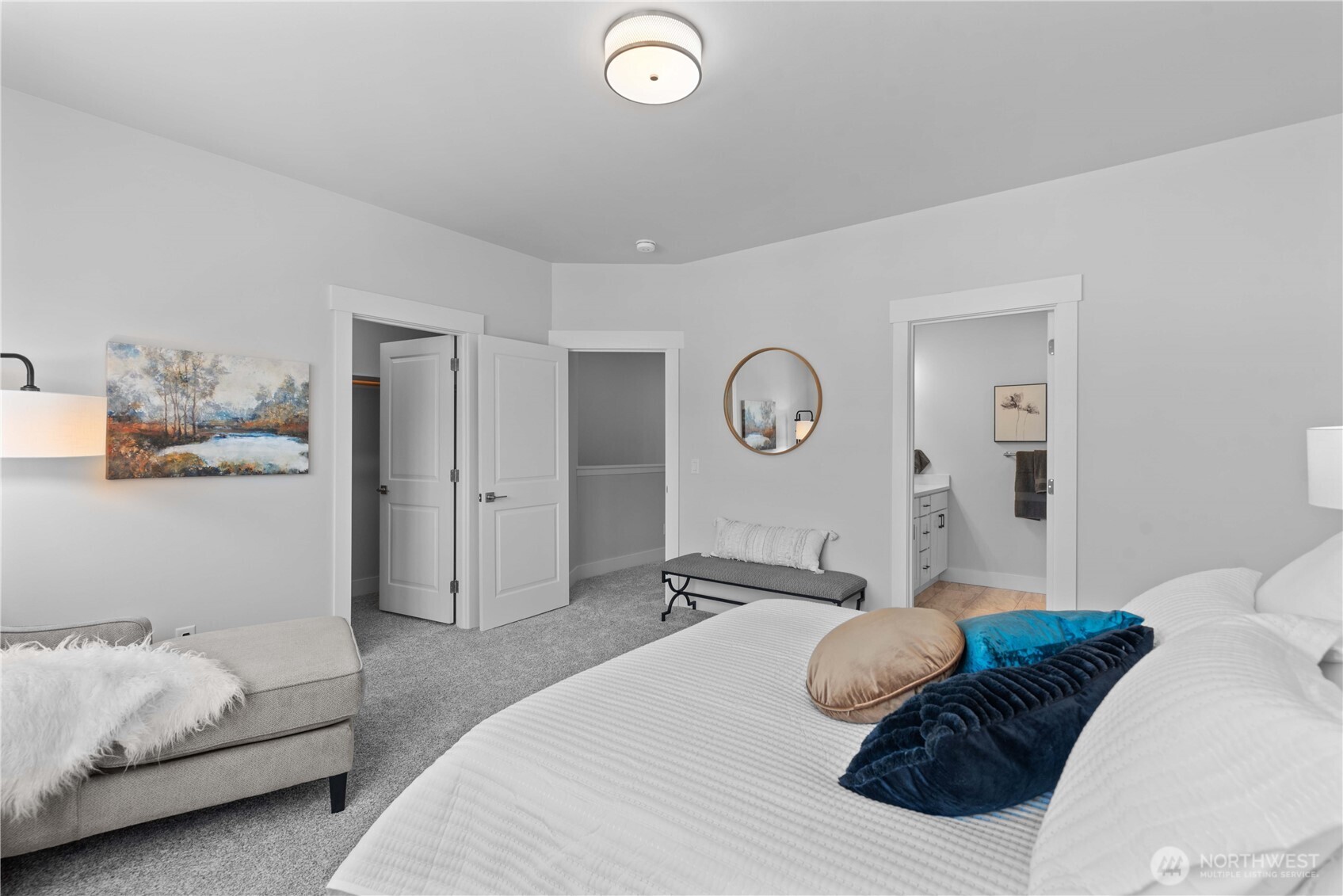 1030 Finch Lane, Unit H1 Wenatchee, WA 98801 - Photo 20 of 30 a bedroom with a bed and window