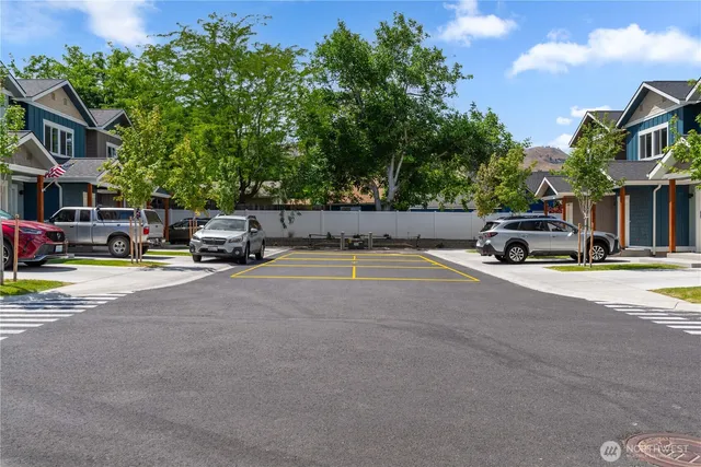 $438,000 | 1030 Finch Lane, Unit H1, Wenatchee, WA 98801