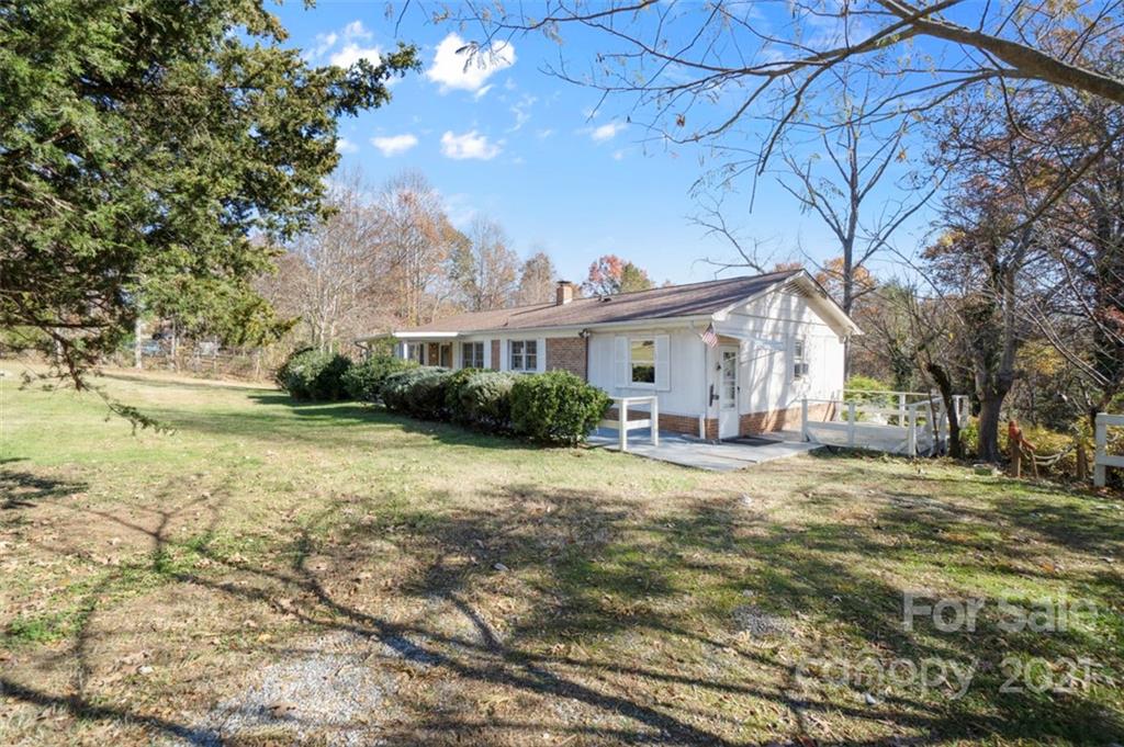 1379 Avery Road Morganton, NC 28655 - Photo 12 of 30 Gallery Image 12