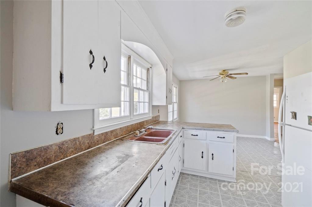 1379 Avery Road Morganton, NC 28655 - Photo 20 of 30 Gallery Image 20