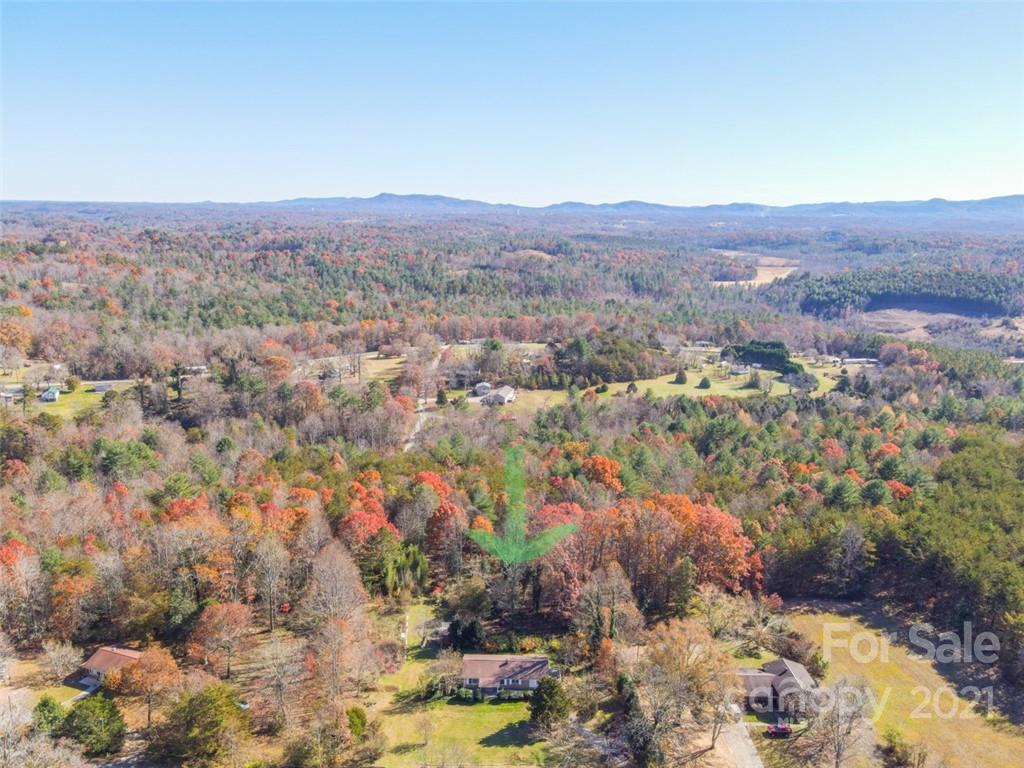 1379 Avery Road Morganton, NC 28655 - Photo 4 of 30 Gallery Image 4