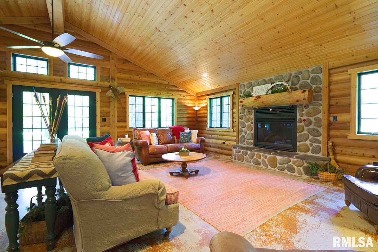 260 Grimm Road Congerville, IL 61729 - Photo 8 of 36