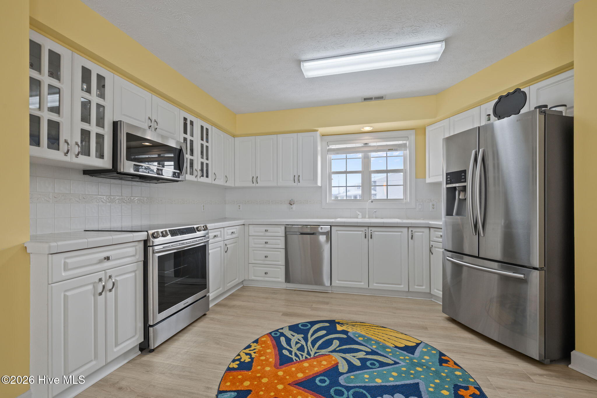 203 Old Causeway Road Atlantic Beach, NC 28512 - Photo 9 of 50 Kitchen