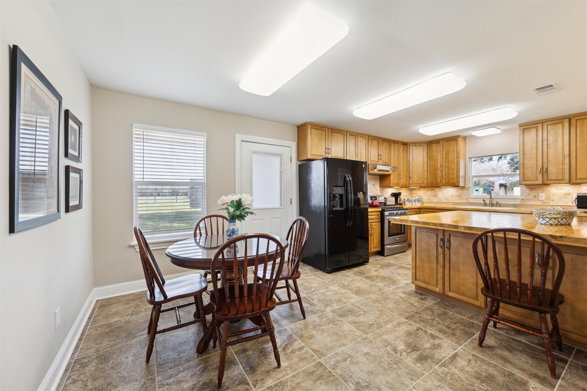 1224 Haines Road Sheridan, TX 77475 - Photo 35 of 49 Kitchen and dining