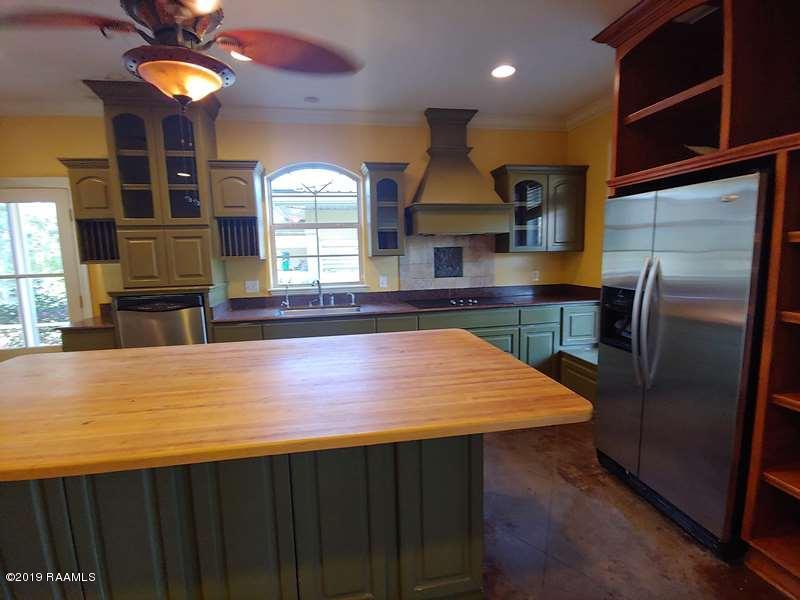 7176 Cemetery Road, Unit A St. Martinville, LA 70582 - Photo 31 of 35 Gallery Image 31