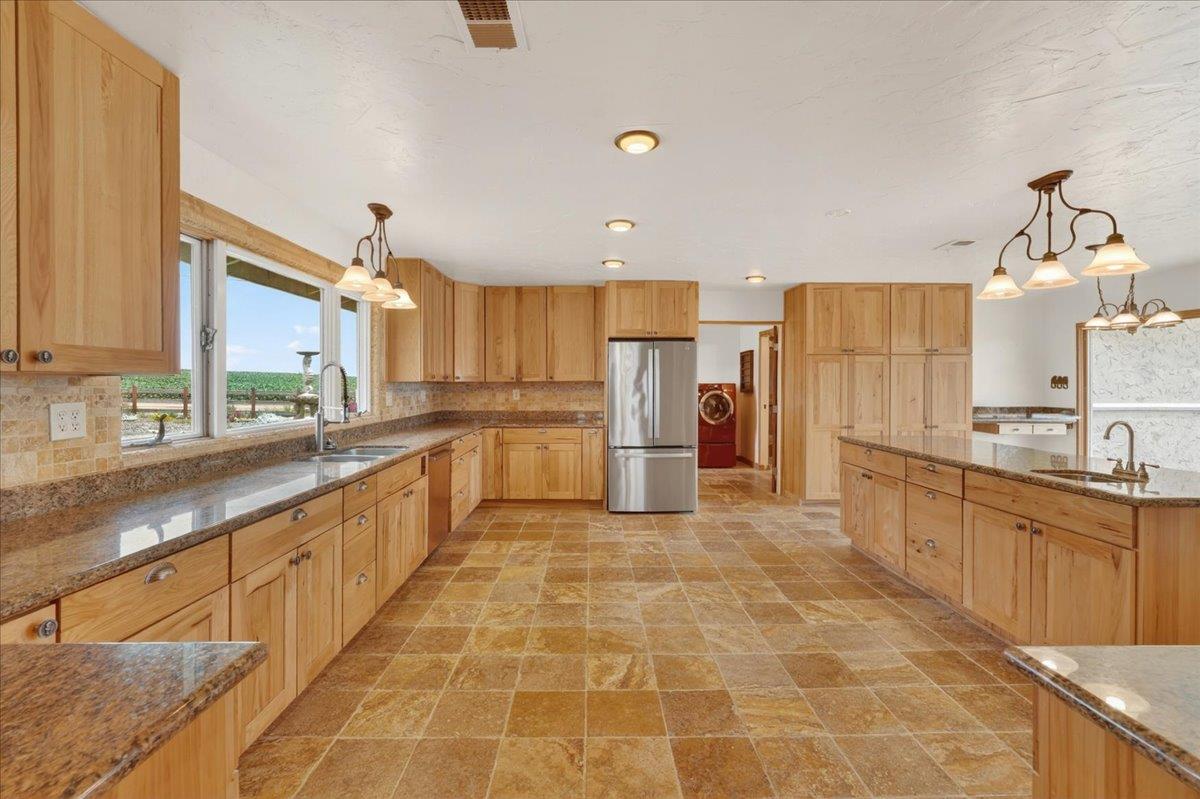 260 Giberson Road Moss Landing, CA 95039 - Photo 22 of 52
