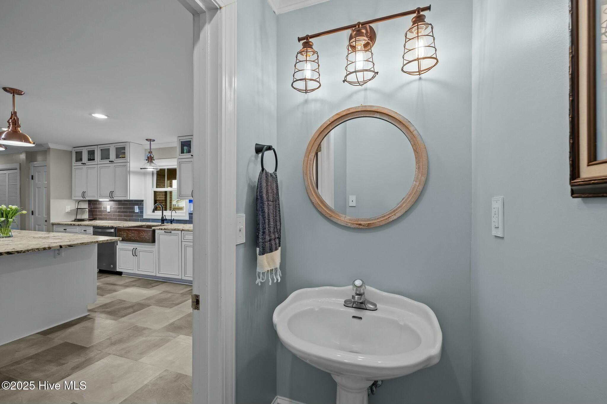 207 Fairview Drive Beaufort, NC 28516 - Photo 16 of 69 tempImageXZ1ZSq