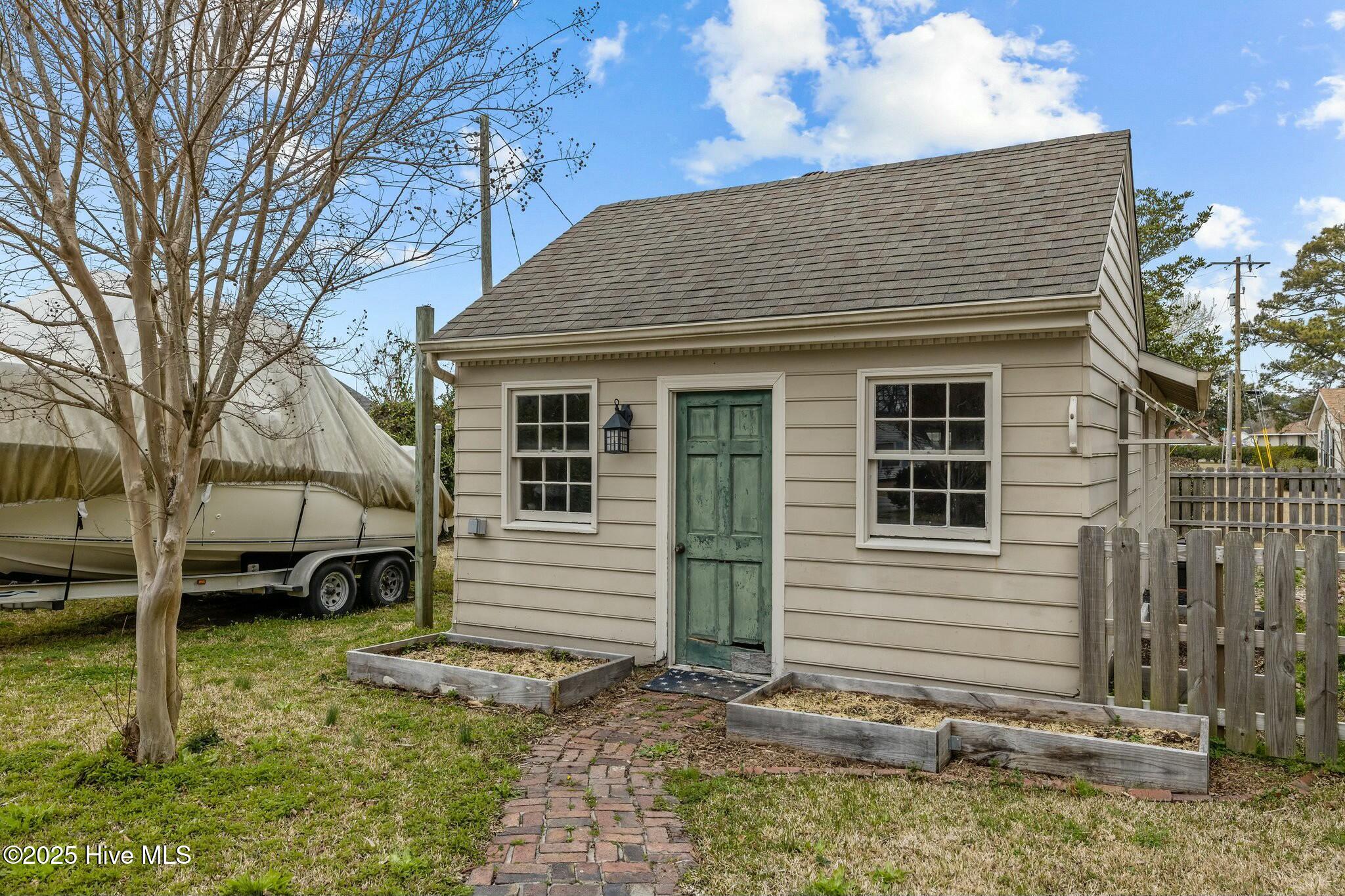 207 Fairview Drive Beaufort, NC 28516 - Photo 57 of 69 tempImagec6bwmW