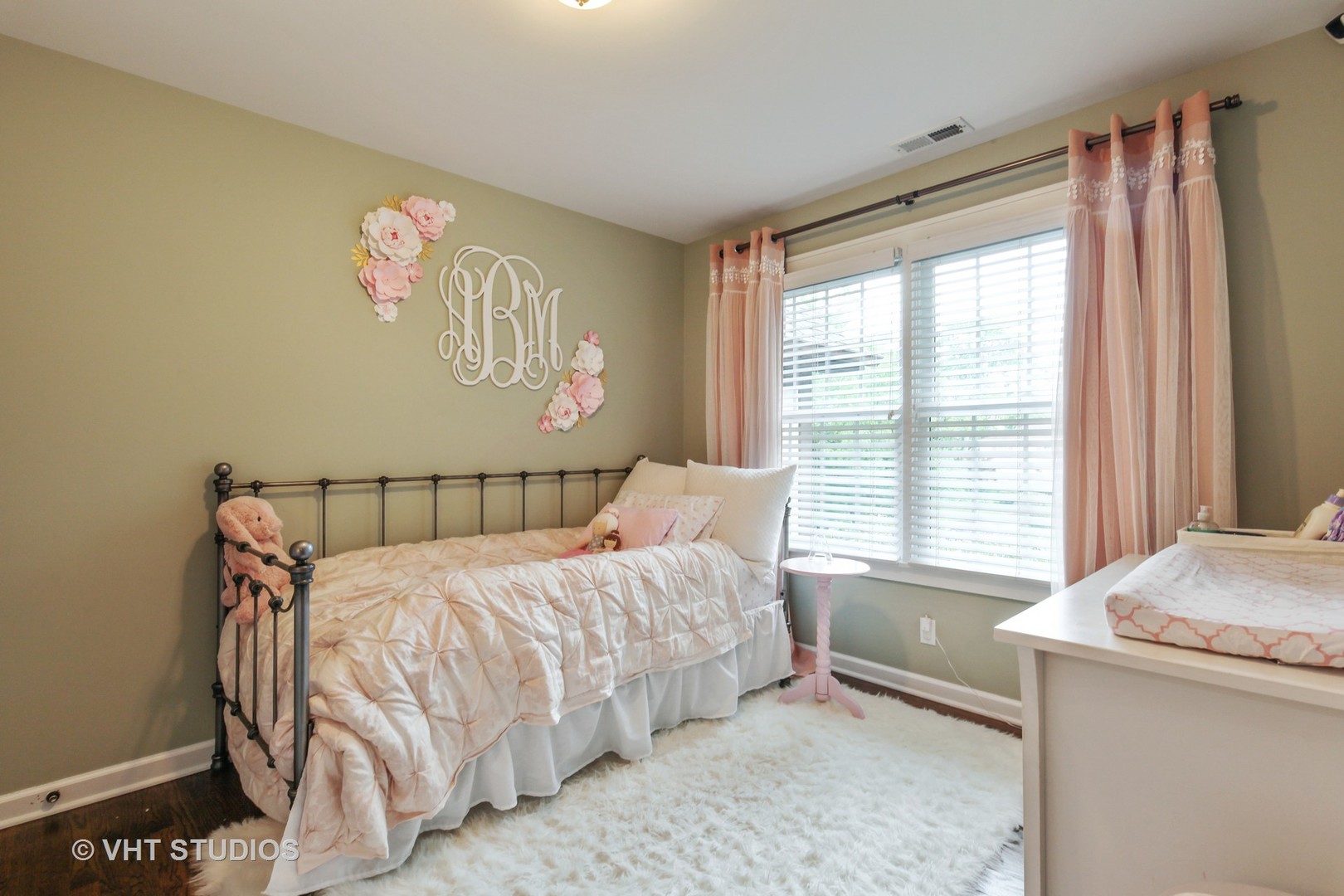 555 North Happ Road Northfield, IL 60093 - Photo 15 of 28