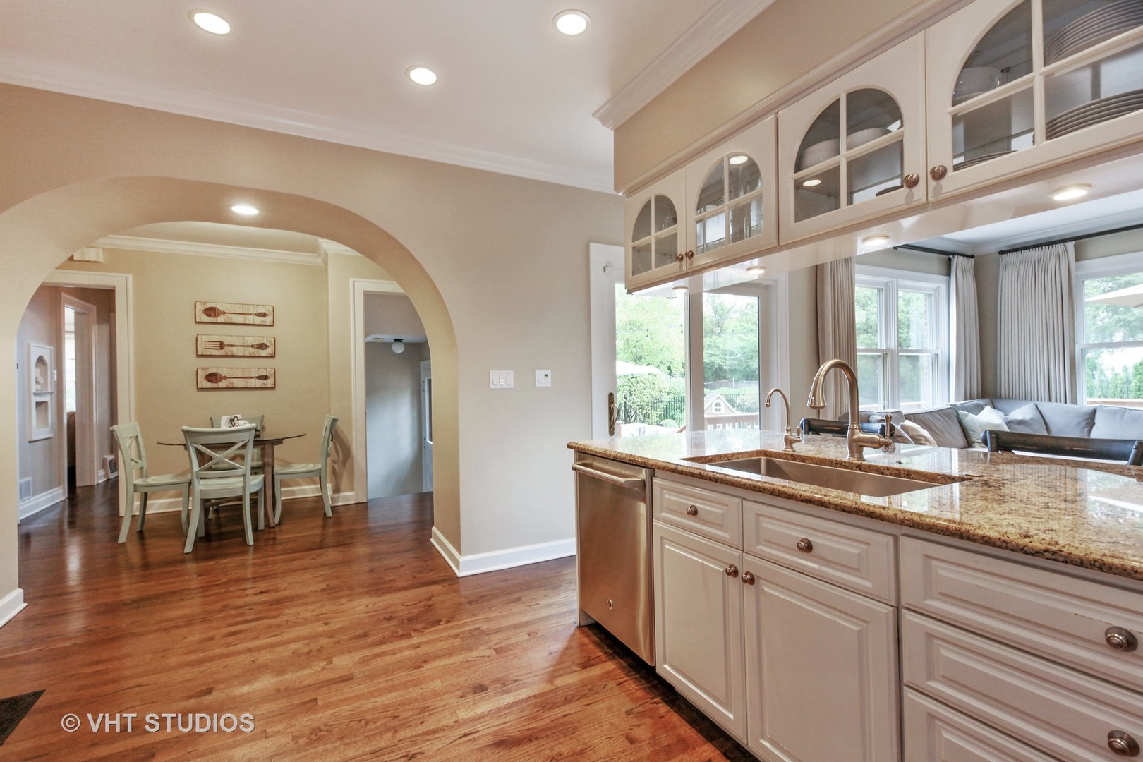 555 North Happ Road Northfield, IL 60093 - Photo 6 of 28