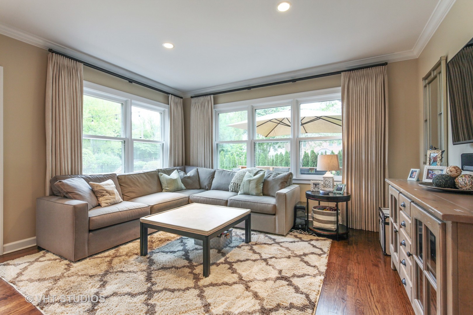 555 North Happ Road Northfield, IL 60093 - Photo 8 of 28