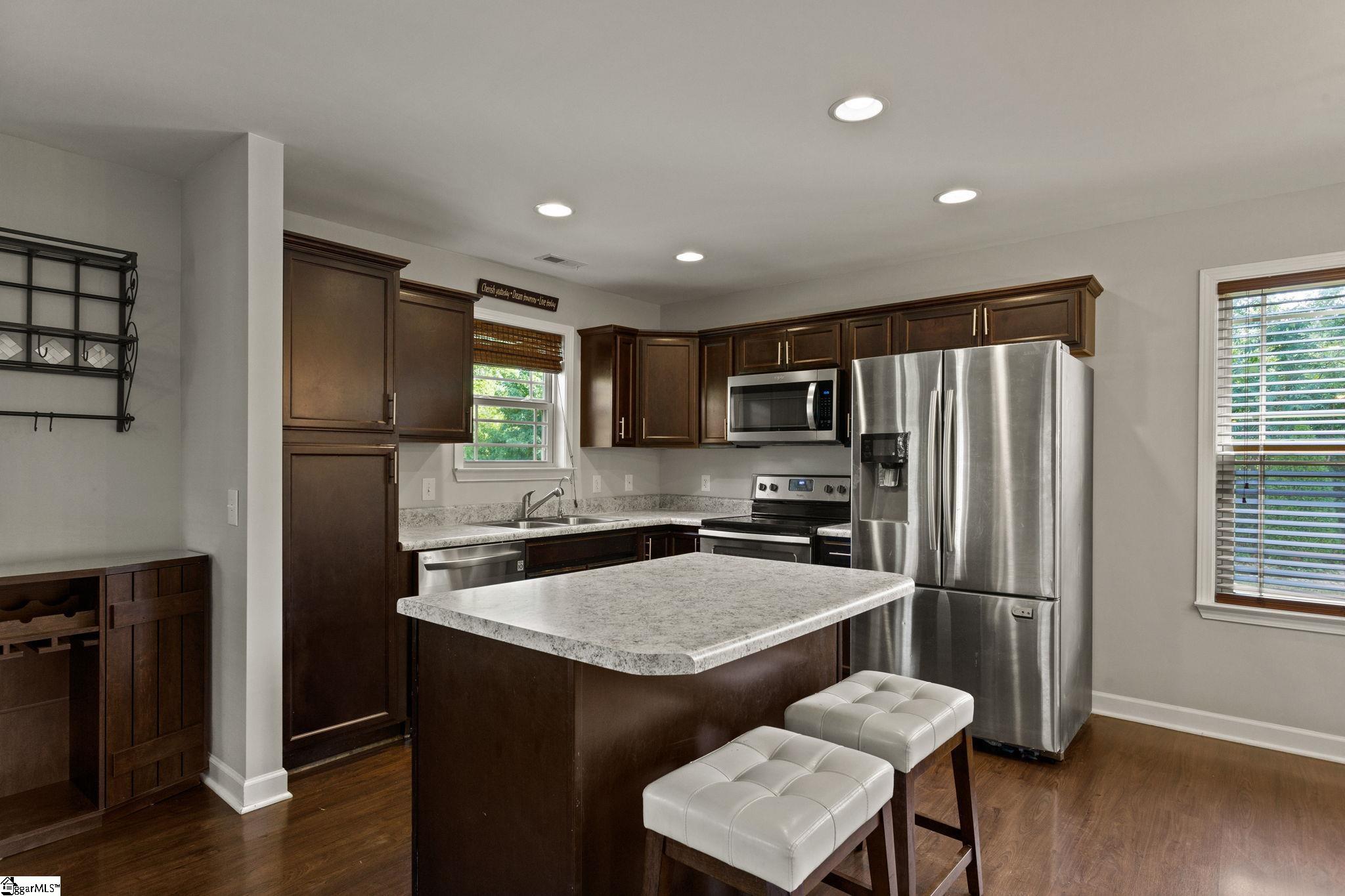 200 West Roper Road Easley, SC 29640 - Photo 8 of 23