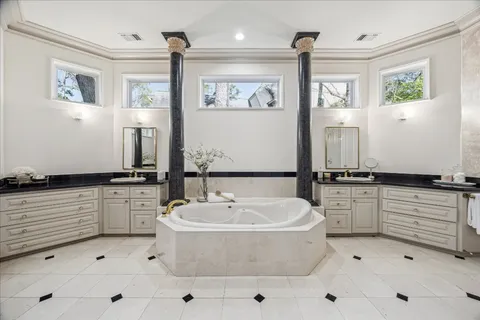 $4,795,000 | 608 Little John Lane, Houston, TX 77024