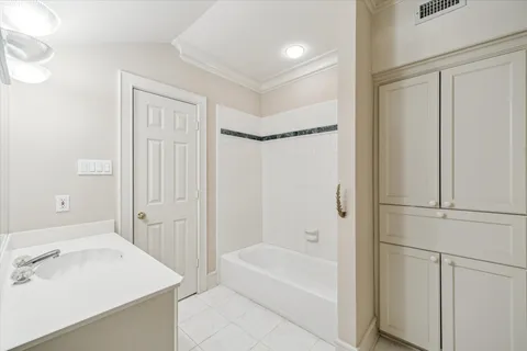 $4,795,000 | 608 Little John Lane, Houston, TX 77024