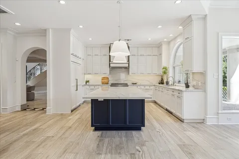 $4,795,000 | 608 Little John Lane, Houston, TX 77024