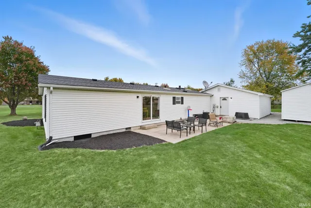 $249,900 | 3122 East 500 North, Columbia City, IN 46725