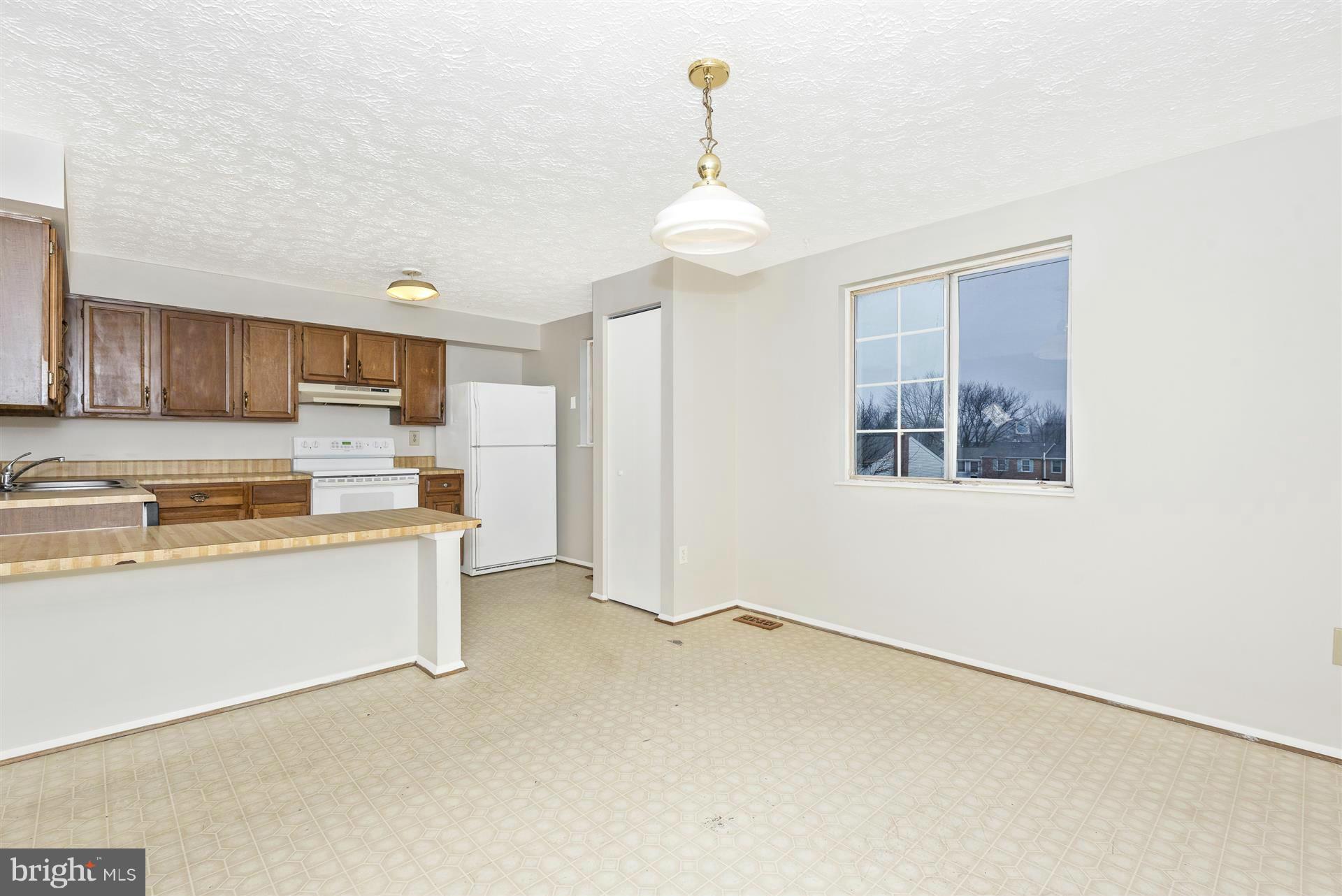 1736 Springfield Lane Frederick, MD 21702 - Photo 8 of 23 Dining Room