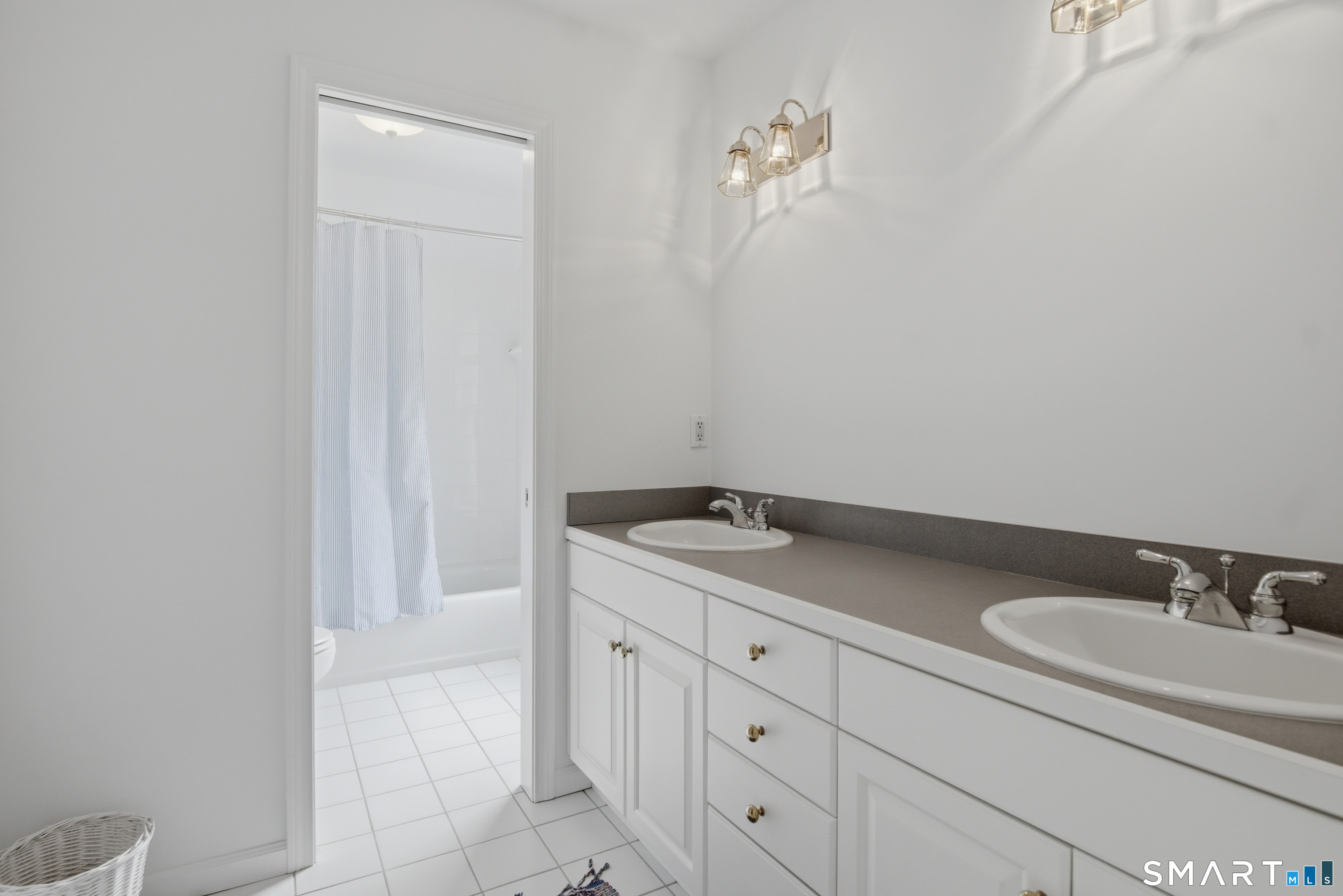 395 Sperry Road Bethany, CT 06524 - Photo 23 of 40