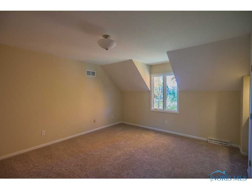 3039 Riva Ridge Road Toledo, OH 43615 - Photo 14 of 20 Gallery Image 14