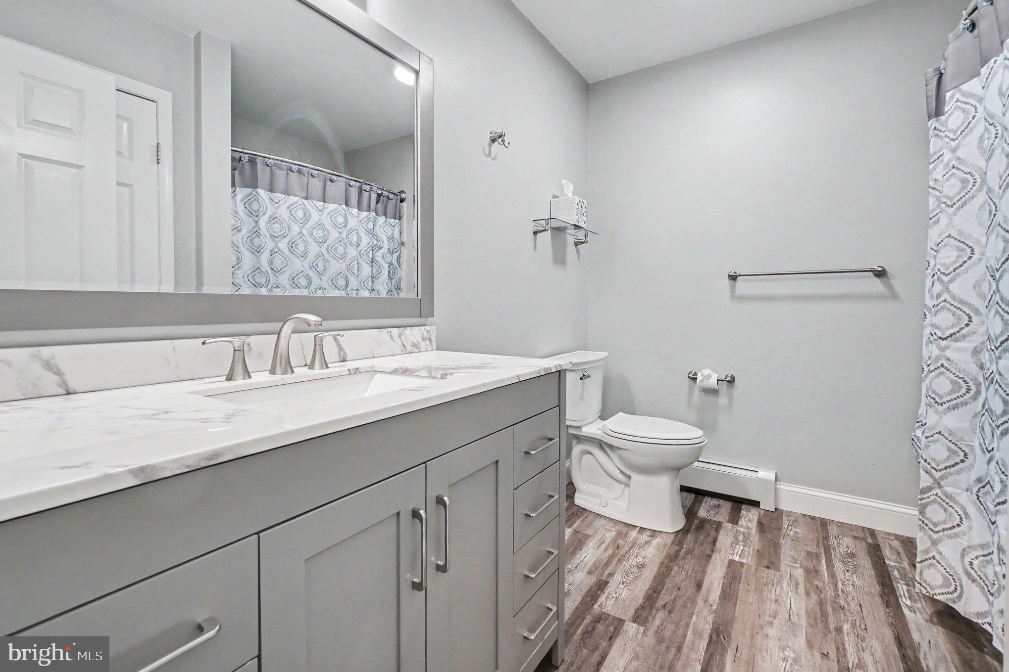 911 Seybert Street Hazleton, PA 18201 - Photo 27 of 48 2nd Floor main Bathroom