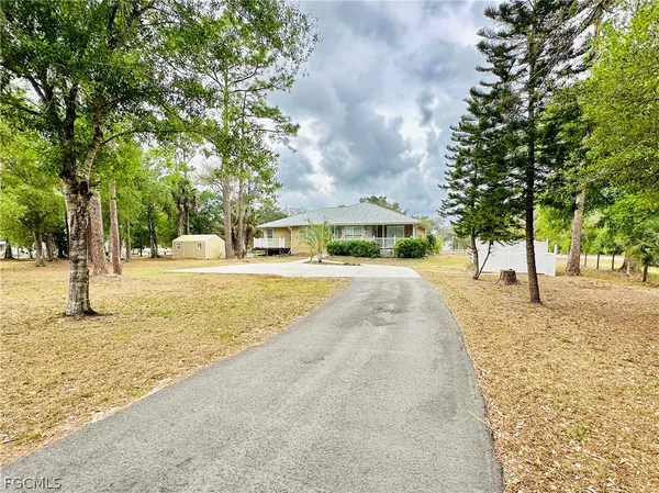 $2,995 | 6840 Cadet Avenue, Fort Myers, FL 33905