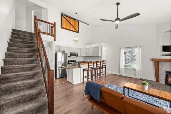 $375,000 | 9229 South Jefferson Cove, Sandy, UT 84070