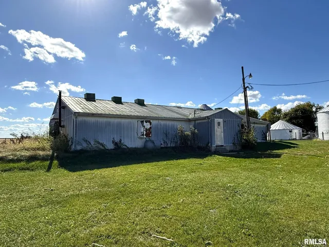 $264,500 | 2260 Knox Road 600 East, Wataga, IL 61488