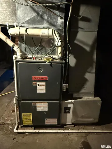 $264,500 | 2260 Knox Road 600 East, Wataga, IL 61488