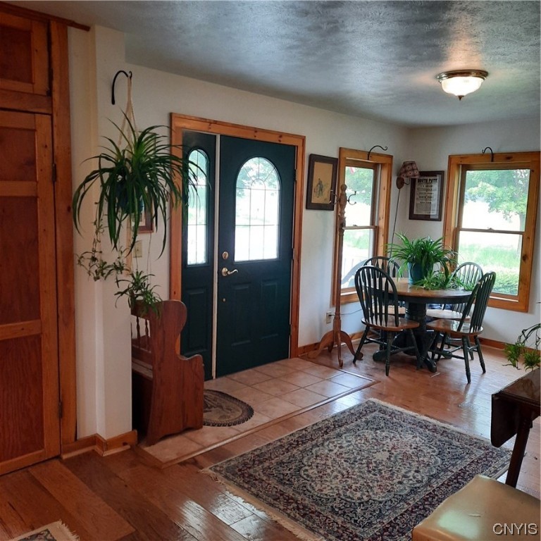 3635 Potash Hill Road Vernon, NY 13477 - Photo 12 of 46 Front entrance way