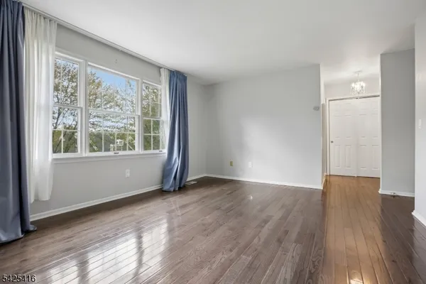 $4,000 | 14 Exeter Road, Bedminster, NJ 07921