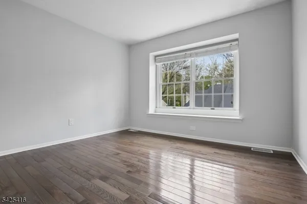 $4,000 | 14 Exeter Road, Bedminster, NJ 07921