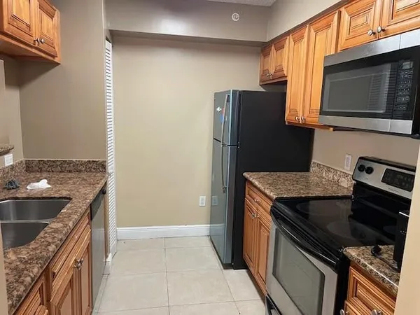 $2,100 | Undisclosed Address, Miramar, FL 33025