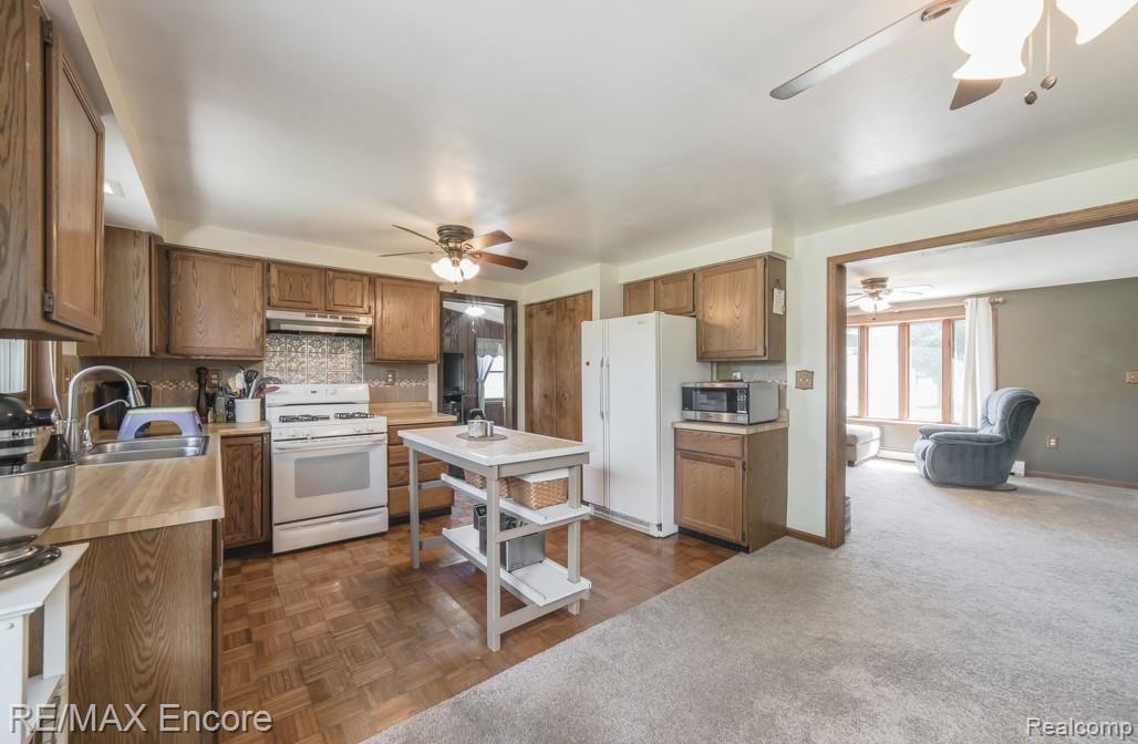 155 North Lake George Road Attica, MI 48412 - Photo 11 of 38 155 North Lake George-13.jpg