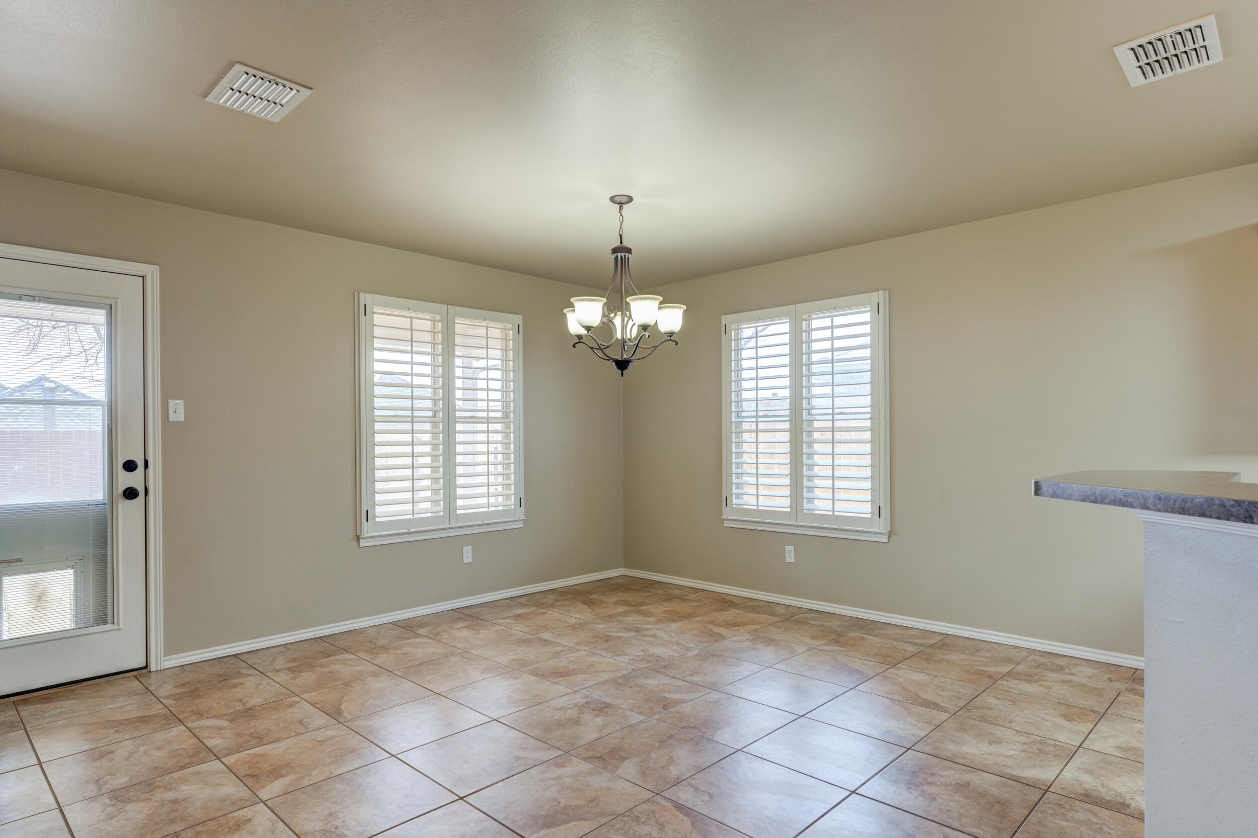 7513 85th Street Lubbock, TX 79424 - Photo 14 of 43 7513-85th-St_Lubbock-TX_19_Dining-Room