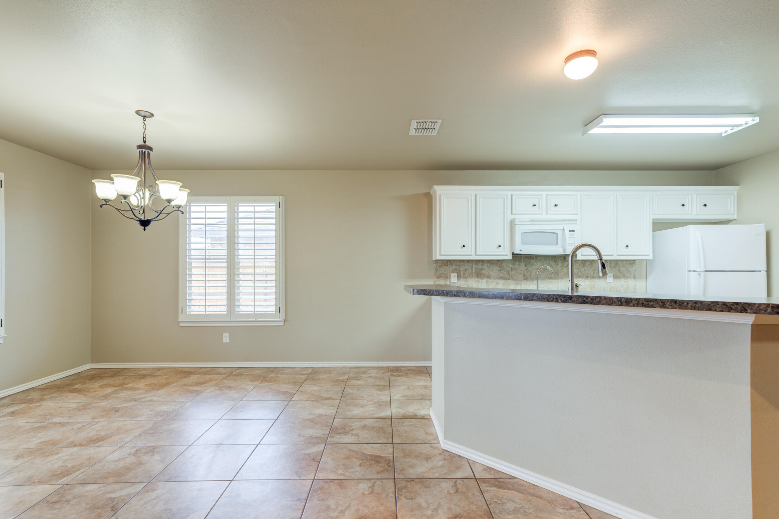 7513 85th Street Lubbock, TX 79424 - Photo 16 of 43 7513-85th-St_Lubbock-TX_21_Dining-Room