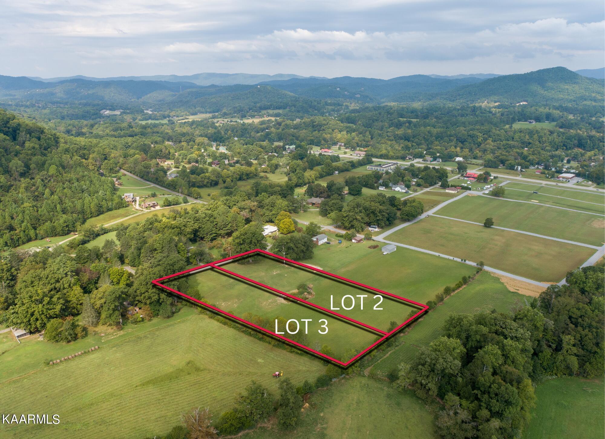 233 Myers Road Townsend, TN 37882 - Photo 3 of 38 2
