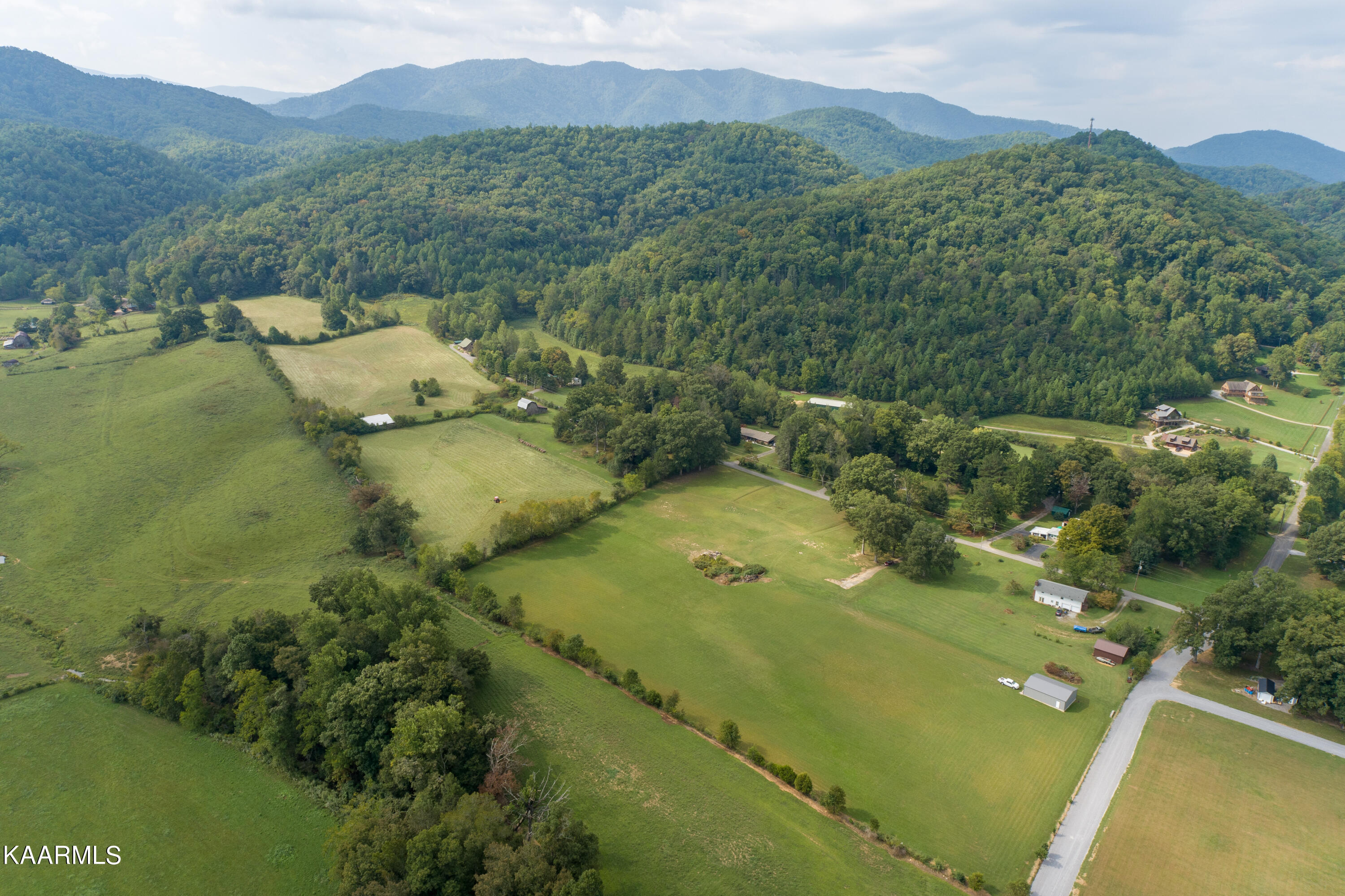 233 Myers Road Townsend, TN 37882 - Photo 9 of 38 233 Myers Road-16